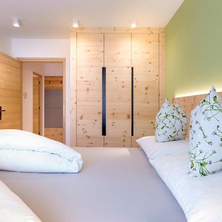 Altmessnerhof Apartment Dobbiaco Ngoại thất bức ảnh